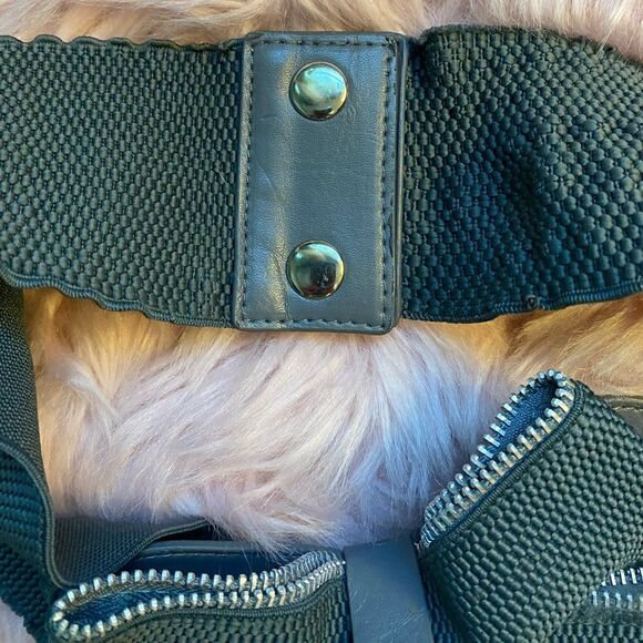 Women's M/L Gray Stretchy Belt w/ Zipper Bow (Approx. 33.5”) - Picture 2 of 3